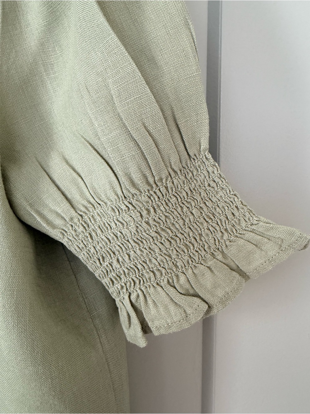 J. Crew Women’s Pistachio Smocked Puff Sleeve Linen Top - Picture 3 of 7